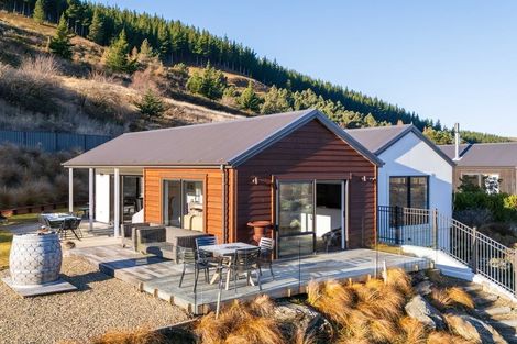 Photo of property in 26 Naylor Street, Clyde, 9330