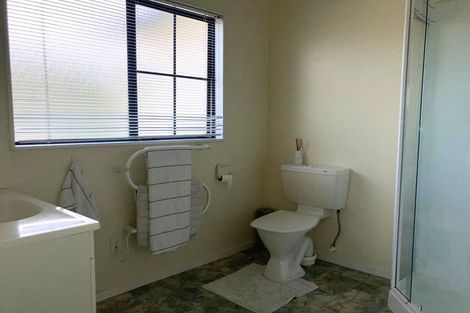 Photo of property in 10 Amesbury Drive, Churton Park, Wellington, 6037