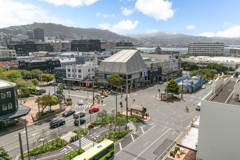 Photo of property in 17 Kent Terrace - Kent Apartments, 7e/16 Kent Terrace, Mount Victoria, Wellington, 6011