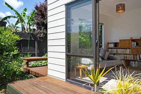 Photo of property in 2/227 Shirley Road, Papatoetoe, Auckland, 2025