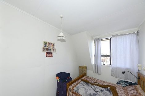 Photo of property in 2/43 Brockworth Place, Riccarton, Christchurch, 8011