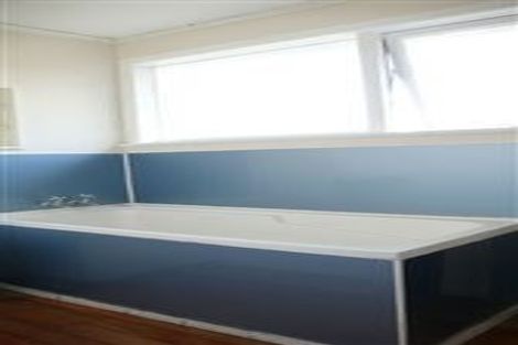 Photo of property in 73 Manuka Road, Bayview, Auckland, 0629