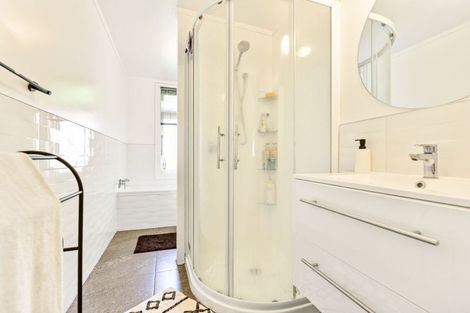 Photo of property in 34 Te Aroha Street, Hamilton East, Hamilton, 3216