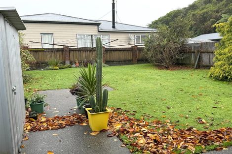 Photo of property in 38 Murray Street, Greymouth, 7805