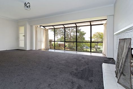 Photo of property in 12 Cutler Street, New Lynn, Auckland, 0600