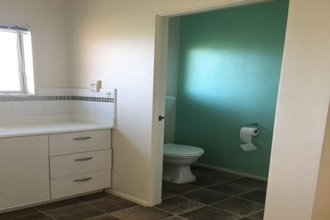 Photo of property in 96 Mountbatten Avenue, Hillcrest, Auckland, 0627