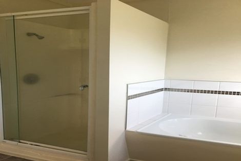 Photo of property in 96 Mountbatten Avenue, Hillcrest, Auckland, 0627