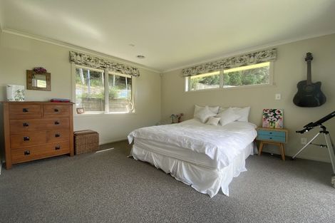 Photo of property in 21 Banks Boulevard, Whitby, Porirua, 5024