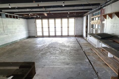 Photo of property in 16 Lewis Street, Blockhouse Bay, Auckland, 0600