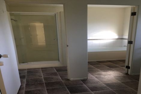 Photo of property in 96 Mountbatten Avenue, Hillcrest, Auckland, 0627