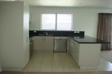 Photo of property in 5b Henry Street, Avondale, Auckland, 1026
