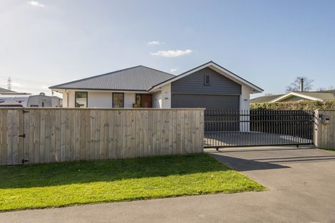 Photo of property in 8 Laing Crescent, Heathcote Valley, Christchurch, 8022