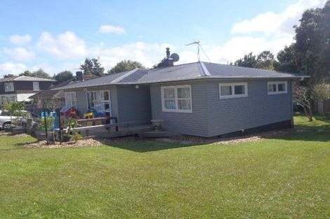 Photo of property in 4 Cajero Place, Green Bay, Auckland, 0604