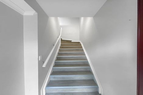 Photo of property in 3/5 Peachgrove Road, Te Atatu Peninsula, Auckland, 0610