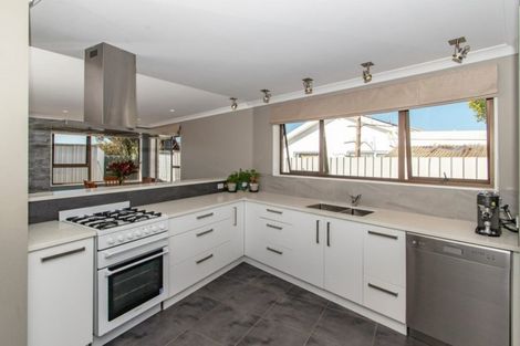Photo of property in 9 Gilmour Place, Taradale, Napier, 4112