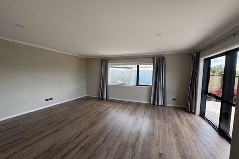 Photo of property in 8 Harris Drive, Silverdale, 0932