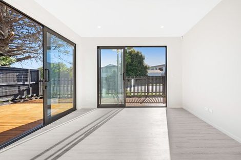 Photo of property in 61a Marendellas Drive, Bucklands Beach, Auckland, 2014