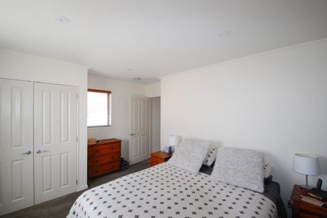 Photo of property in 12 Dee Street, Island Bay, Wellington, 6023