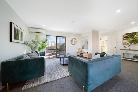 Photo of property in 8 Lockington Avenue, Henderson, Auckland, 0612