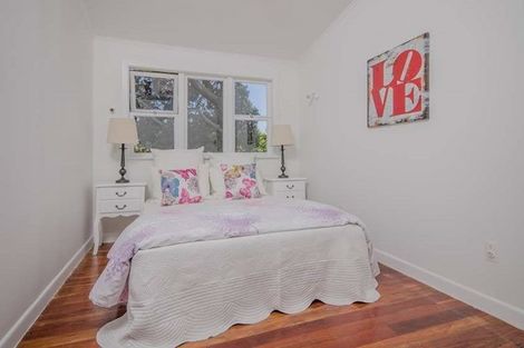 Photo of property in 99 Seabrook Avenue, New Lynn, Auckland, 0600