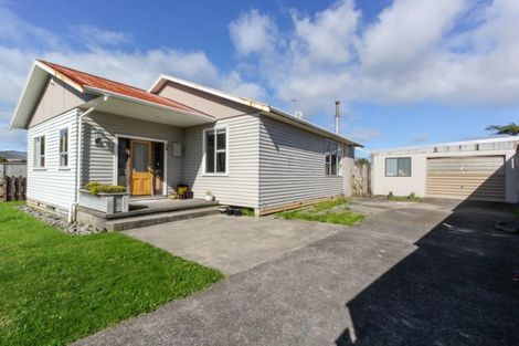 Photo of property in 147 Cracroft Street, Waitara, 4320