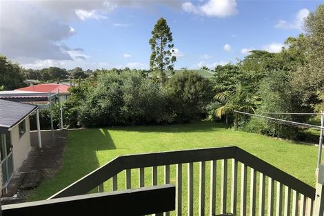Photo of property in 57 Hutchinsons Road, Bucklands Beach, Auckland, 2014