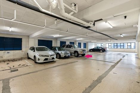 Photo of property in 17 Kent Terrace - Kent Apartments, 5c/16 Kent Terrace, Mount Victoria, Wellington, 6011