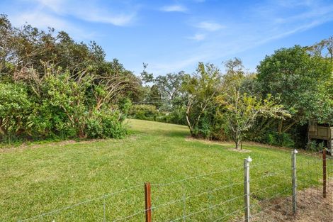 Photo of property in 230 Riverhead Road, Kumeu, 0892