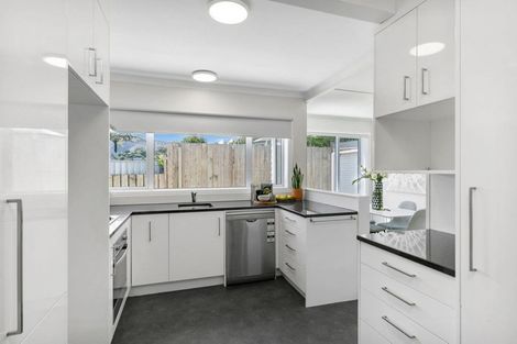 Photo of property in 19 Fernhill Terrace, Wadestown, Wellington, 6012