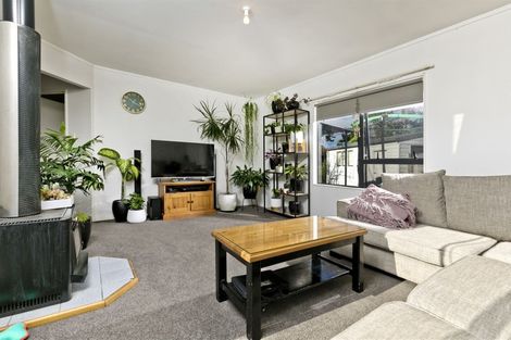 Photo of property in 106 Glen Road, Ranui, Auckland, 0612