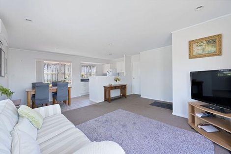 Photo of property in 13 Legacy Drive, Henderson, Auckland, 0612