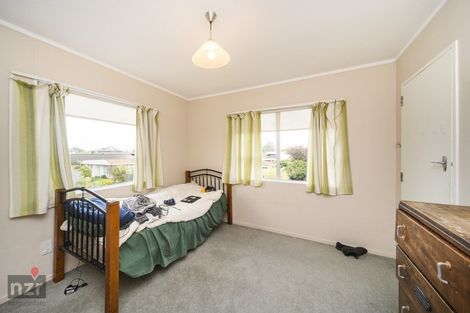 Photo of property in Charleville Court, 1/225 Ruahine Street, Roslyn, Palmerston North, 4414