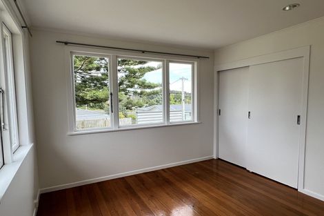 Photo of property in 19 James Street, Glenfield, Auckland, 0629