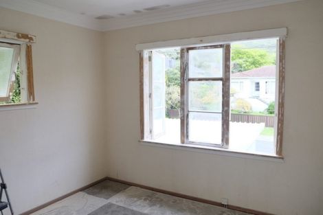 Photo of property in 3 Huia Street, Tawa, Wellington, 5028