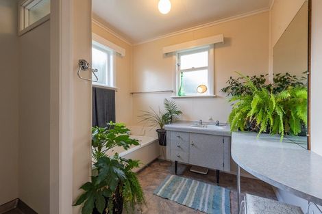 Photo of property in 273 Middleton Road, Glenside, Wellington, 6037