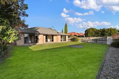 Photo of property in 20 Holford Place, Huntington, Hamilton, 3210