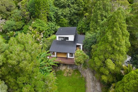 Photo of property in 18 Paturoa Road, Titirangi, Auckland, 0604