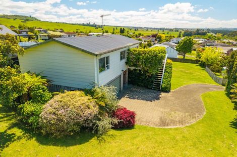 Photo of property in 20 Shera Street, Acacia Bay, Taupo, 3330