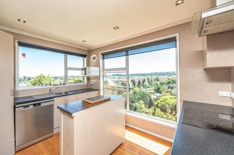 Photo of property in 27 Wairere Road, Bastia Hill, Whanganui, 4500