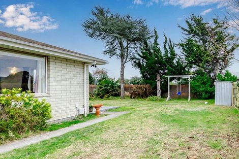 Photo of property in 62b Mazengarb Road, Paraparaumu Beach, Paraparaumu, 5032
