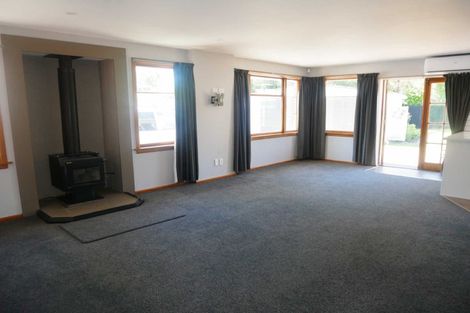 Photo of property in 12 Gregan Crescent, Burnside, Christchurch, 8053