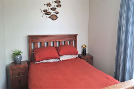 Photo of property in 10 Sturrocks Road, Redwood, Christchurch, 8051