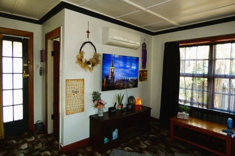 Photo of property in 58 Brougham Street, Westport, 7825