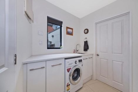 Photo of property in 1 Haineswood Lane, Sockburn, Christchurch, 8042