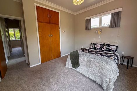 Photo of property in 128 Napier Road, Havelock North, 4130