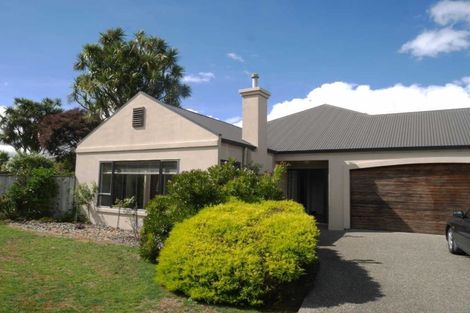 Photo of property in 8 Santa Teresa Court, Paraparaumu Beach, Paraparaumu, 5032