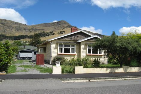 Photo of property in 30 Flavell Street, Heathcote Valley, Christchurch, 8022
