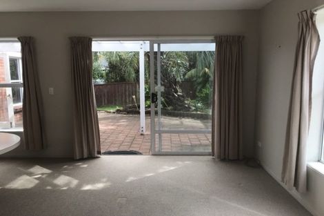 Photo of property in 3 Charles Prevost Drive, The Gardens, Auckland, 2105