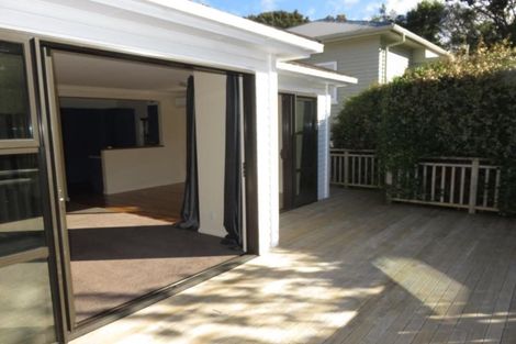 Photo of property in 15 Ranui Crescent, Khandallah, Wellington, 6035