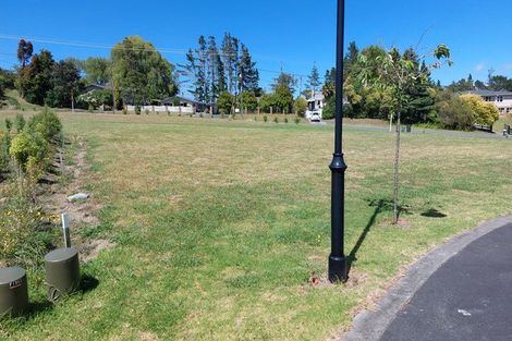 Photo of property in 2 Cherrywood Rise, Paparoa, 0571